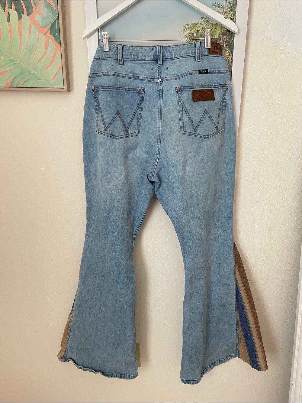 Wrangler X Pendelton Women's Trumpet Flare Jean in Light Wash Denim Size 32 Rare - Picture 16 of 16